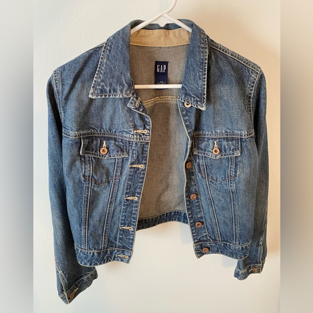 Vintage Gap Women’s Size XS Jean Jacket